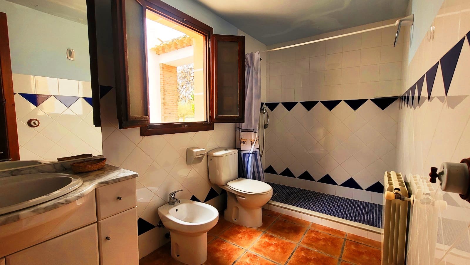 10 soveværelse Finca/Landehus til salg i Bocairent med garage - € 1.900.000 (Ref: 8180948)