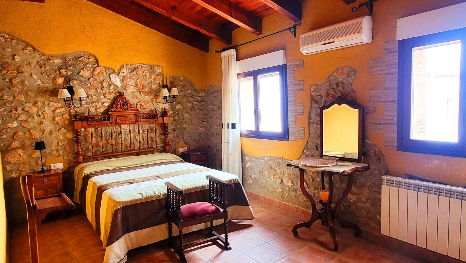 10 soveværelse Finca/Landehus til salg i Bocairent med garage - € 1.900.000 (Ref: 8180948)