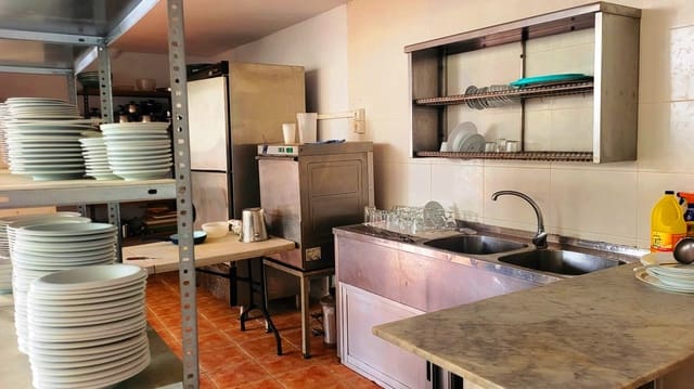 10 soverom Finca/Herregård til salgs i Bocairent med garasje - € 1 900 000 (Ref: 8180948)