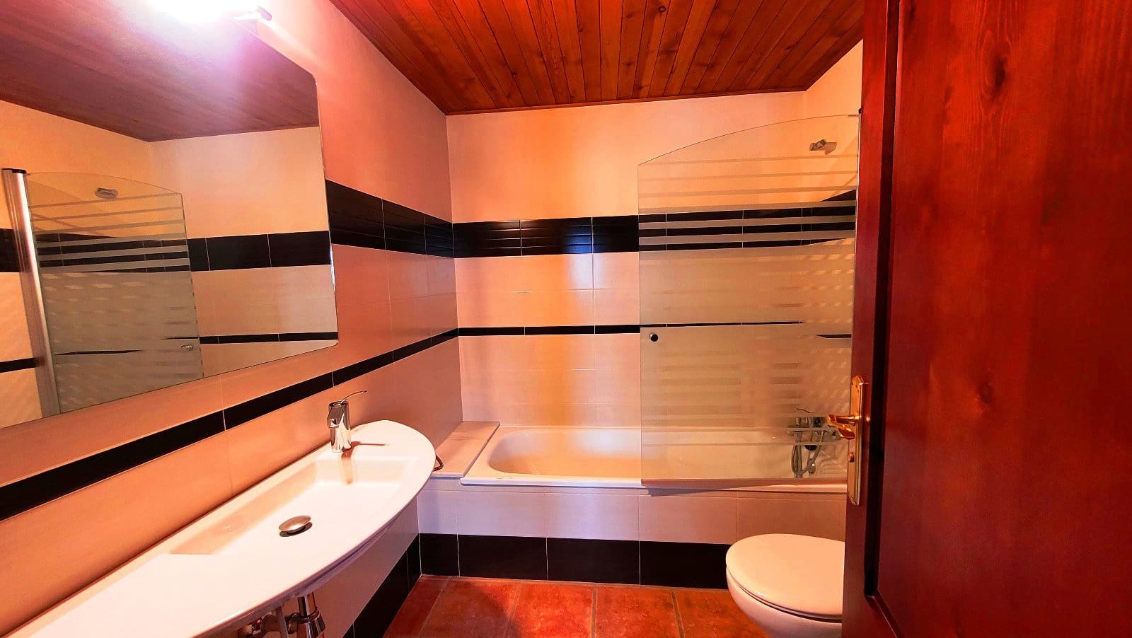 10 bedroom Finca/Country House for sale in Bocairent with garage - € 1,250,000 (Ref: 8180948)
