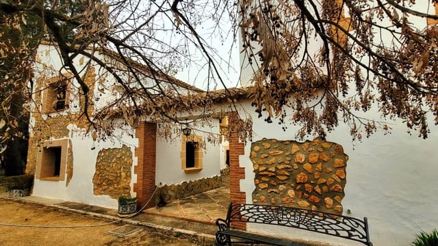 10 bedroom Finca/Country House for sale in Bocairent with garage - € 1,250,000 (Ref: 8180948)