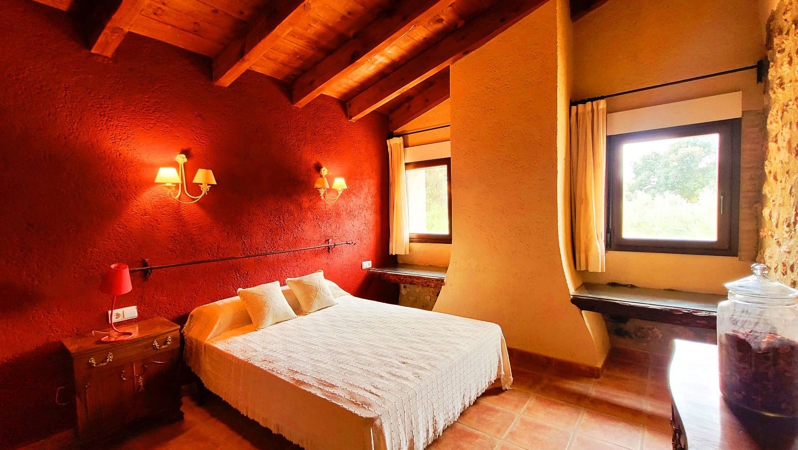 10 bedroom Finca/Country House for sale in Bocairent with garage - € 1,250,000 (Ref: 8180948)