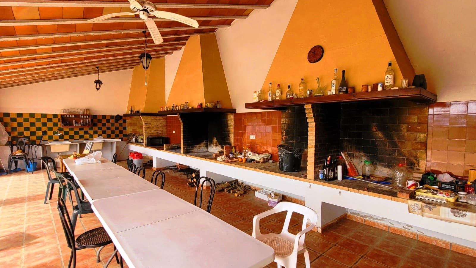 10 bedroom Finca/Country House for sale in Bocairent with garage - € 1,250,000 (Ref: 8180948)