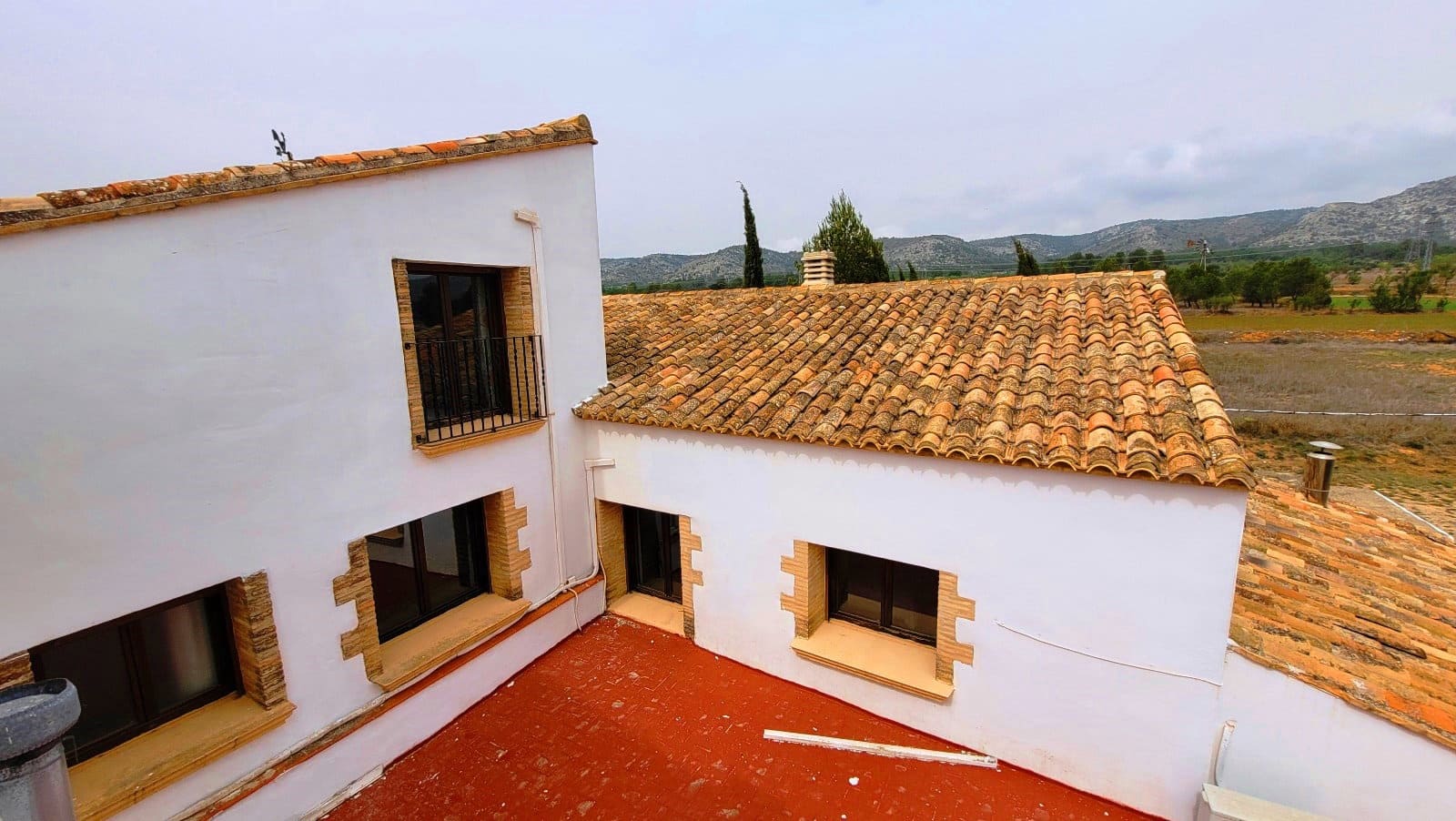 10 bedroom Finca/Country House for sale in Bocairent with garage - € 1,250,000 (Ref: 8180948)