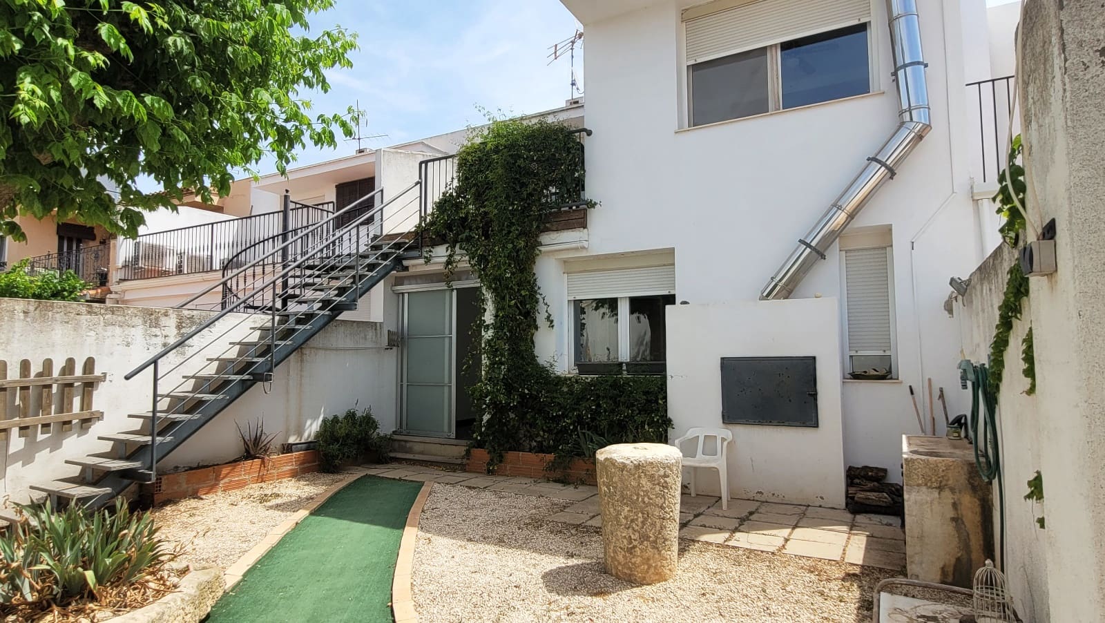4 bedroom Terraced Villa for rent in Fontanars dels Alforins with garage - € 650 (Ref: 8353232)