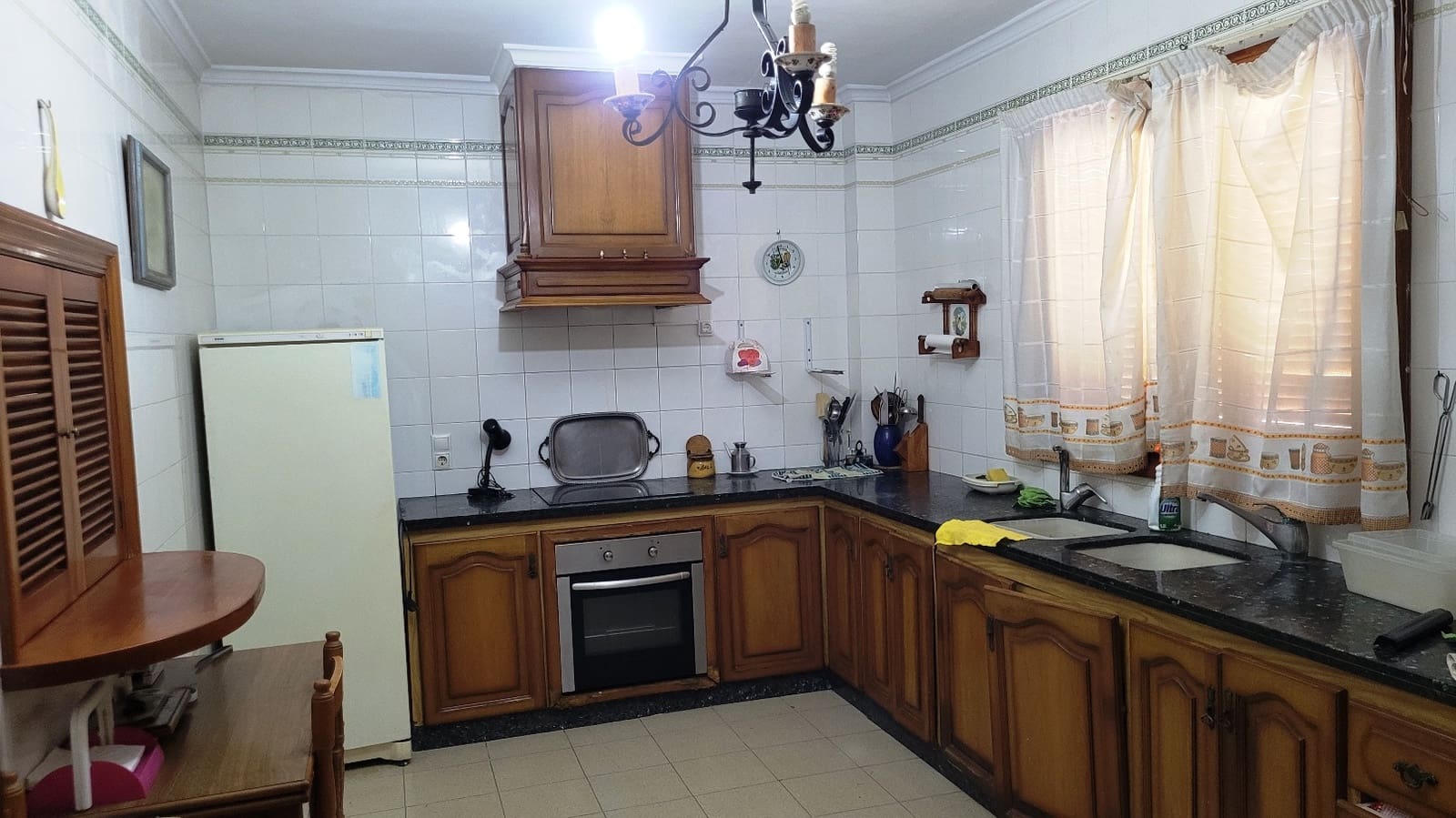 4 soveværelse Villa til salg i Alberic med swimmingpool garage - € 370.000 (Ref: 8404222)