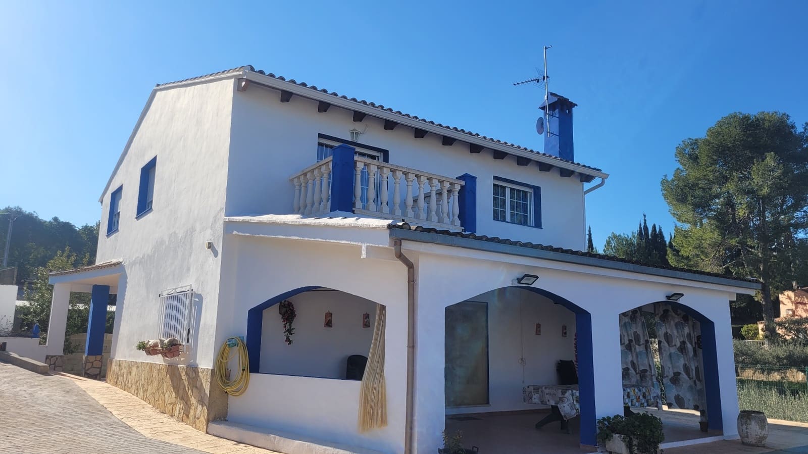 5 soveværelse Villa til salg i Ontinyent med swimmingpool garage - € 385.000 (Ref: 8742534)
