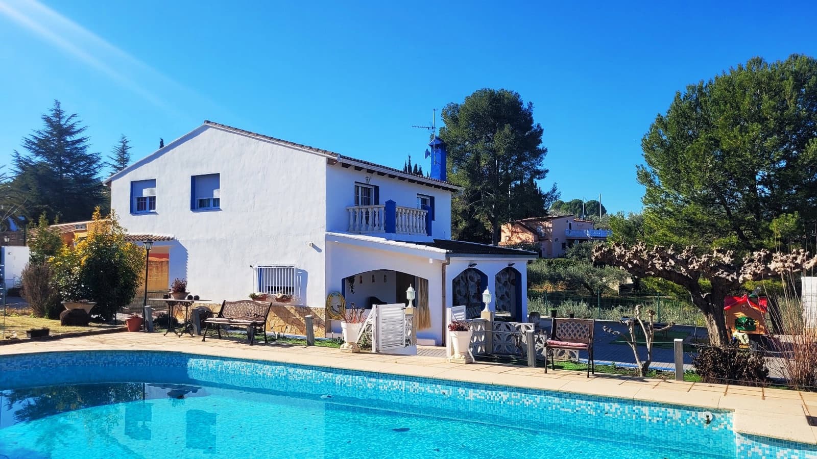 5 sypialnia Willa na sprzedaż w Ontinyent z basenem garażem - 385 000 € (Ref: 8742534)