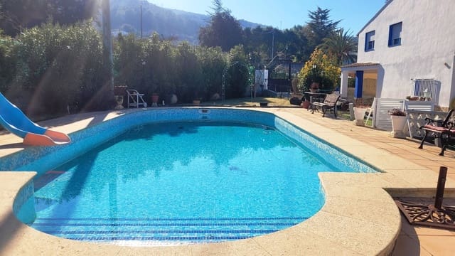 5 Zimmer Villa zu verkaufen in Ontinyent mit Pool Garage - 385.000 € (Ref: 8742534)