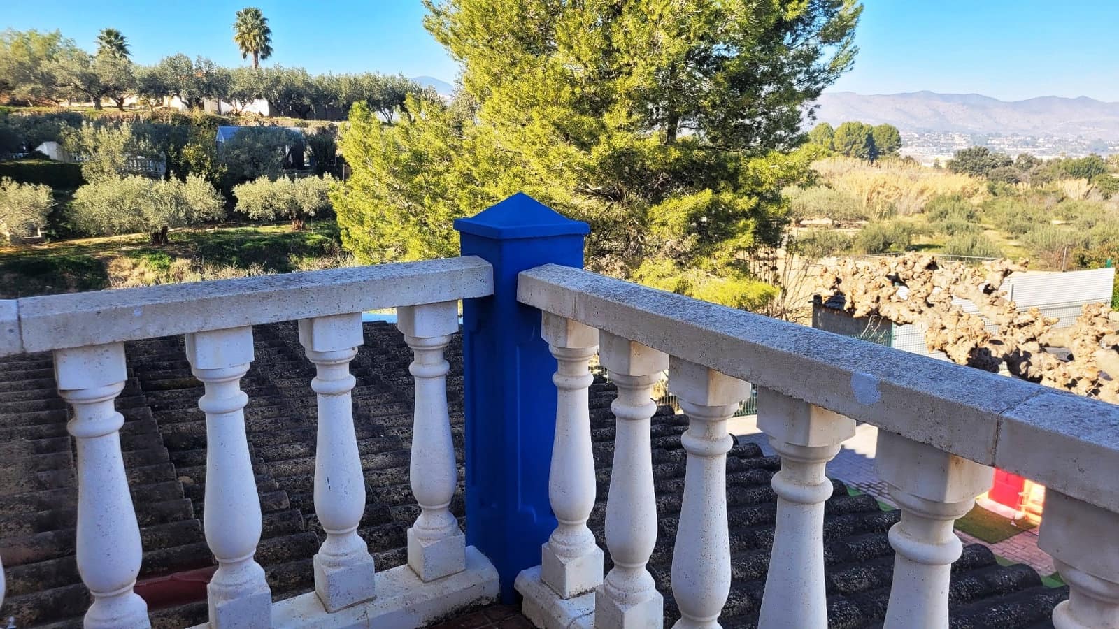 5 sypialnia Willa na sprzedaż w Ontinyent z basenem garażem - 385 000 € (Ref: 8742534)