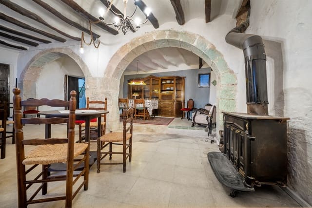 6 bedroom Townhouse for sale in Cocentaina - € 300,000 (Ref: 8847037)