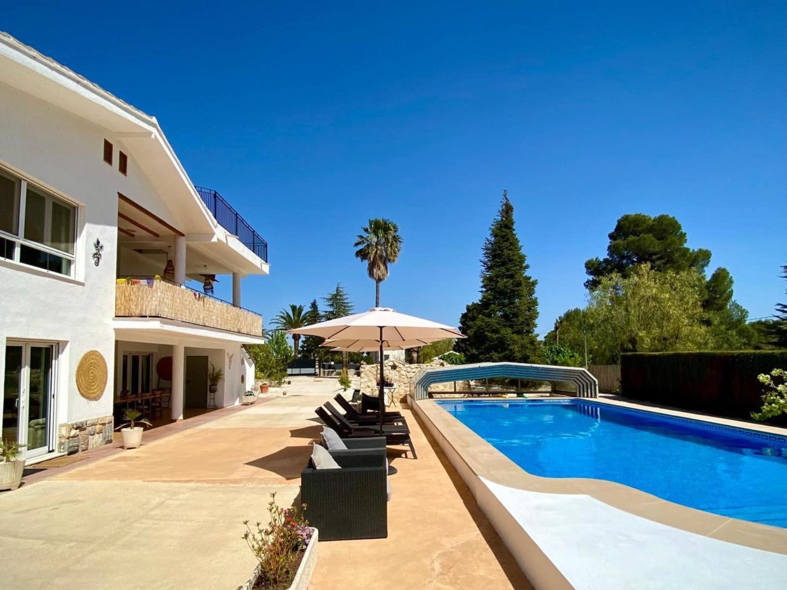 5 soveværelse Villa til salg i Ontinyent med swimmingpool - € 495.000 (Ref: 8884934)