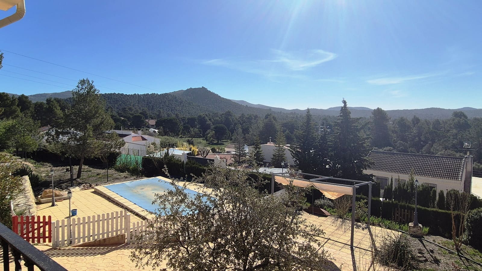 5 soveværelse Villa til salg i Bocairent med swimmingpool garage - € 376.000 (Ref: 8929698)