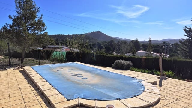 5 soverom Villa til salgs i Bocairent med svømmebasseng garasje - € 376 000 (Ref: 8929698)