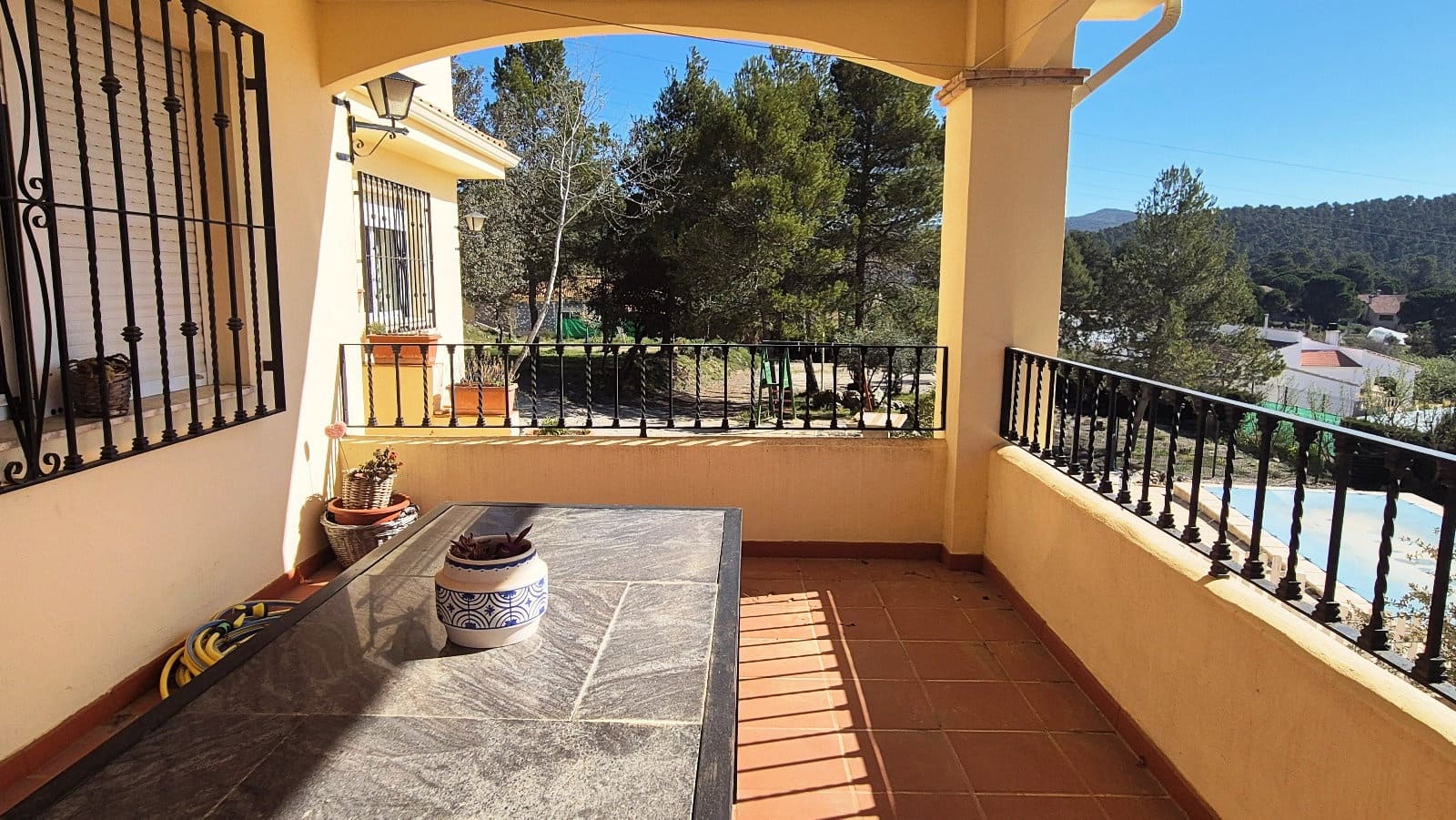 5 sypialnia Willa na sprzedaż w Bocairent z basenem garażem - 376 000 € (Ref: 8929698)