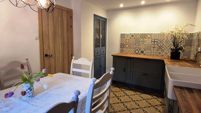 6 bedroom Townhouse for sale in Ontinyent - € 120,000 (Ref: 8956571)