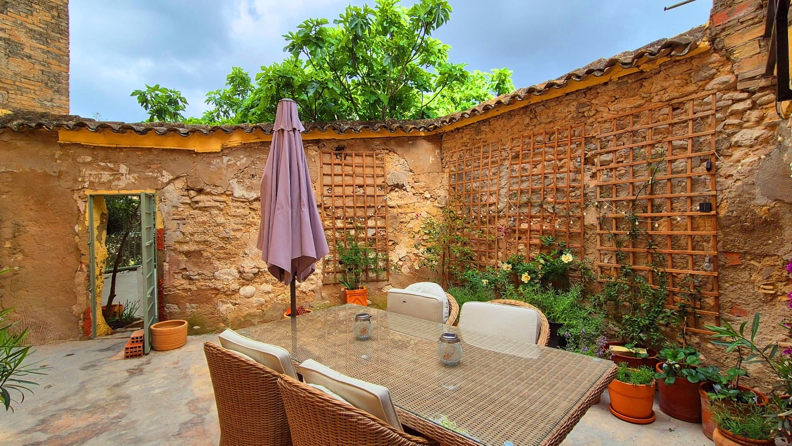 6 soveværelse Byhus til salg i Ontinyent - € 120.000 (Ref: 8956571)