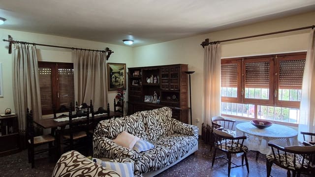 4 soverom Villa til salgs i Ontinyent med svømmebasseng garasje - € 350 000 (Ref: 9143946)