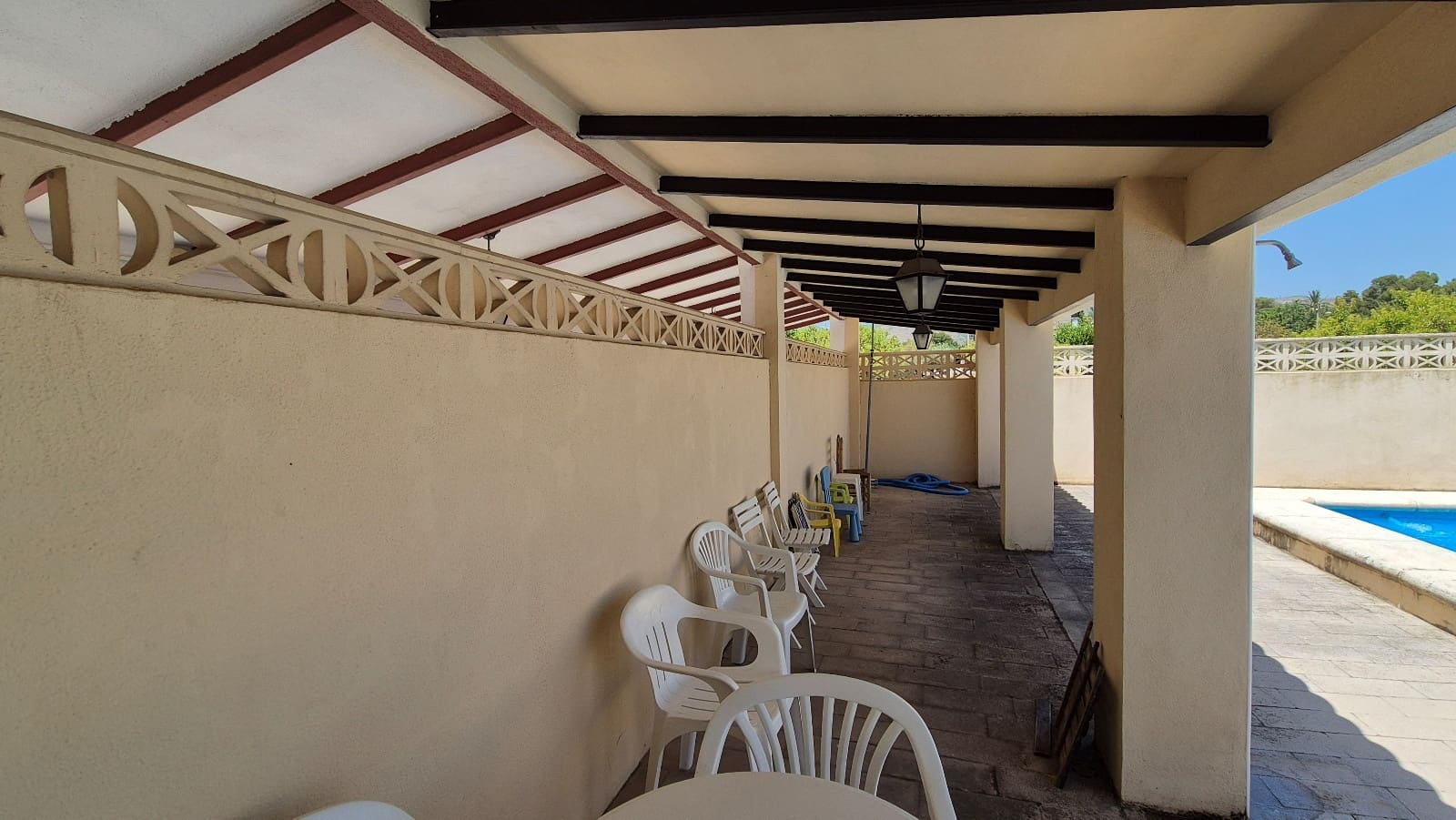 4 soveværelse Villa til salg i Ontinyent med swimmingpool garage - € 350.000 (Ref: 9143946)