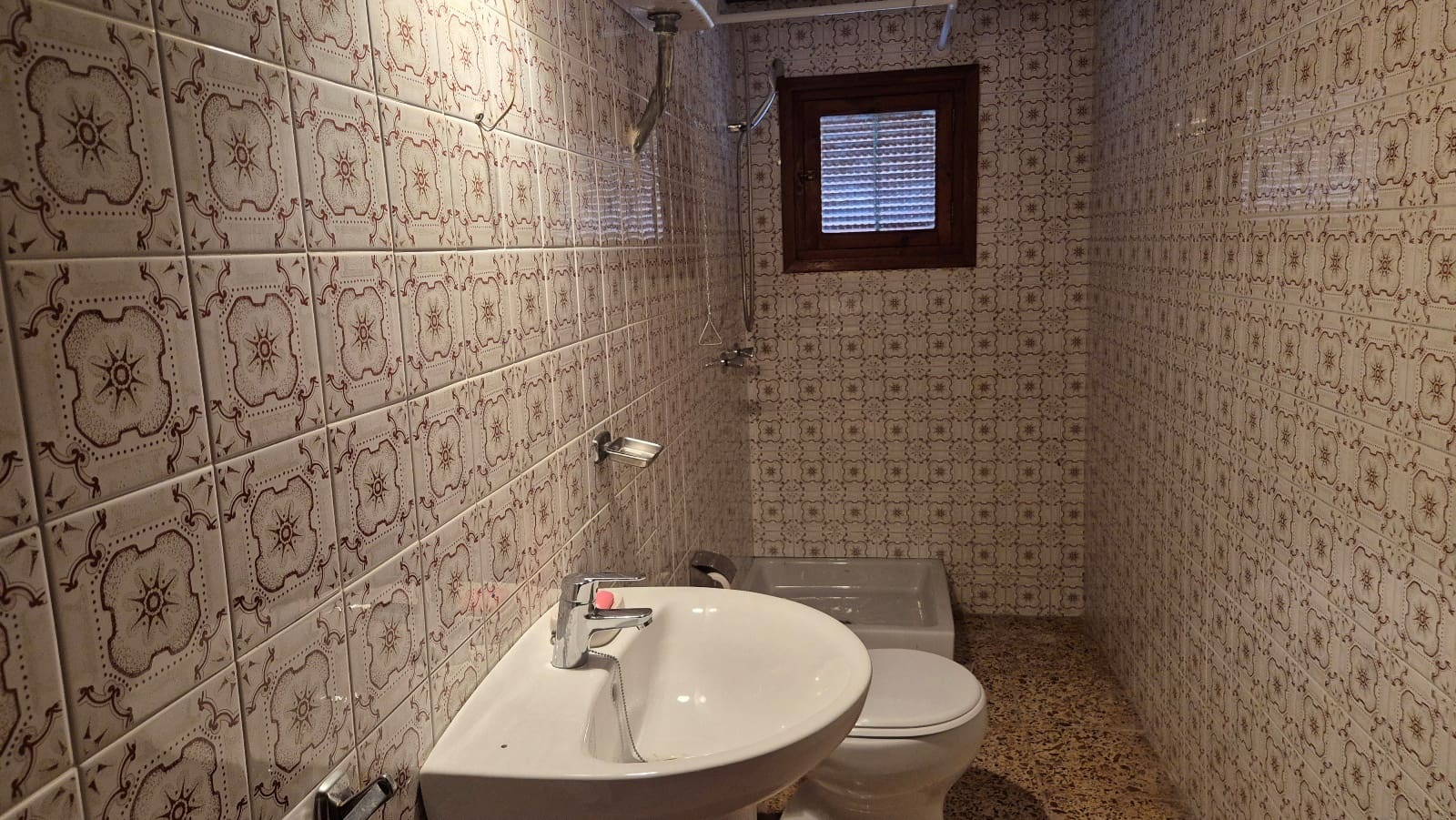 4 soveværelse Villa til salg i Ontinyent med swimmingpool garage - € 350.000 (Ref: 9143946)