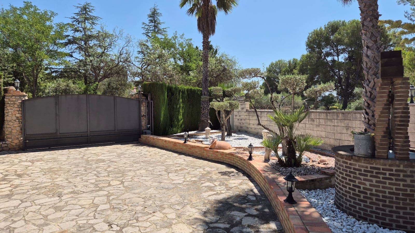 4 soveværelse Villa til salg i Ontinyent med swimmingpool garage - € 575.000 (Ref: 9144208)