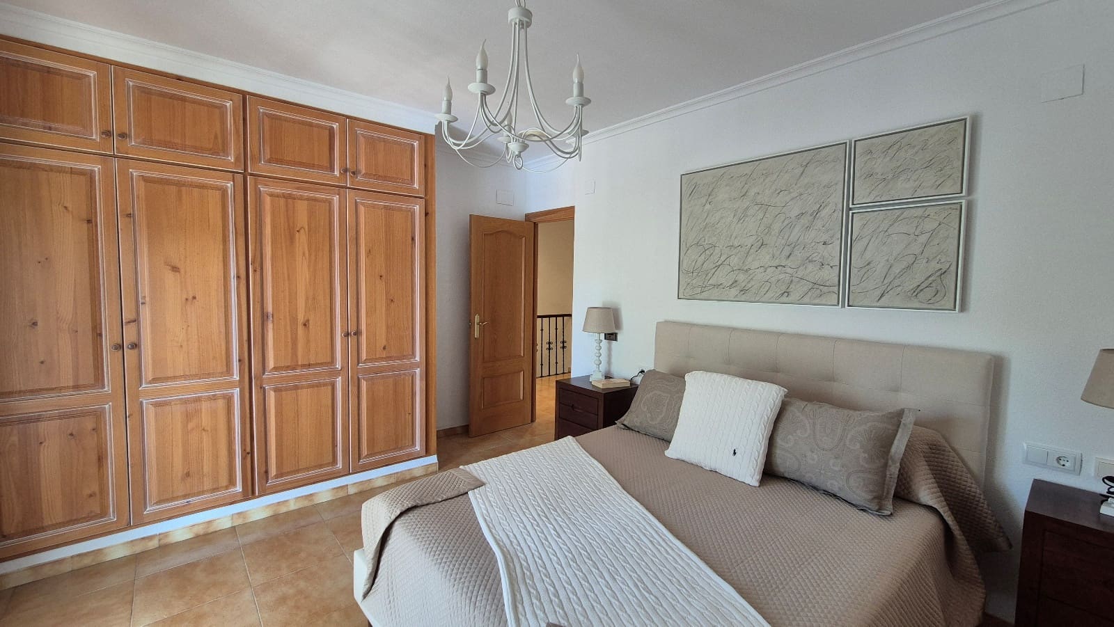 4 soveværelse Villa til salg i Ontinyent med swimmingpool garage - € 575.000 (Ref: 9144208)