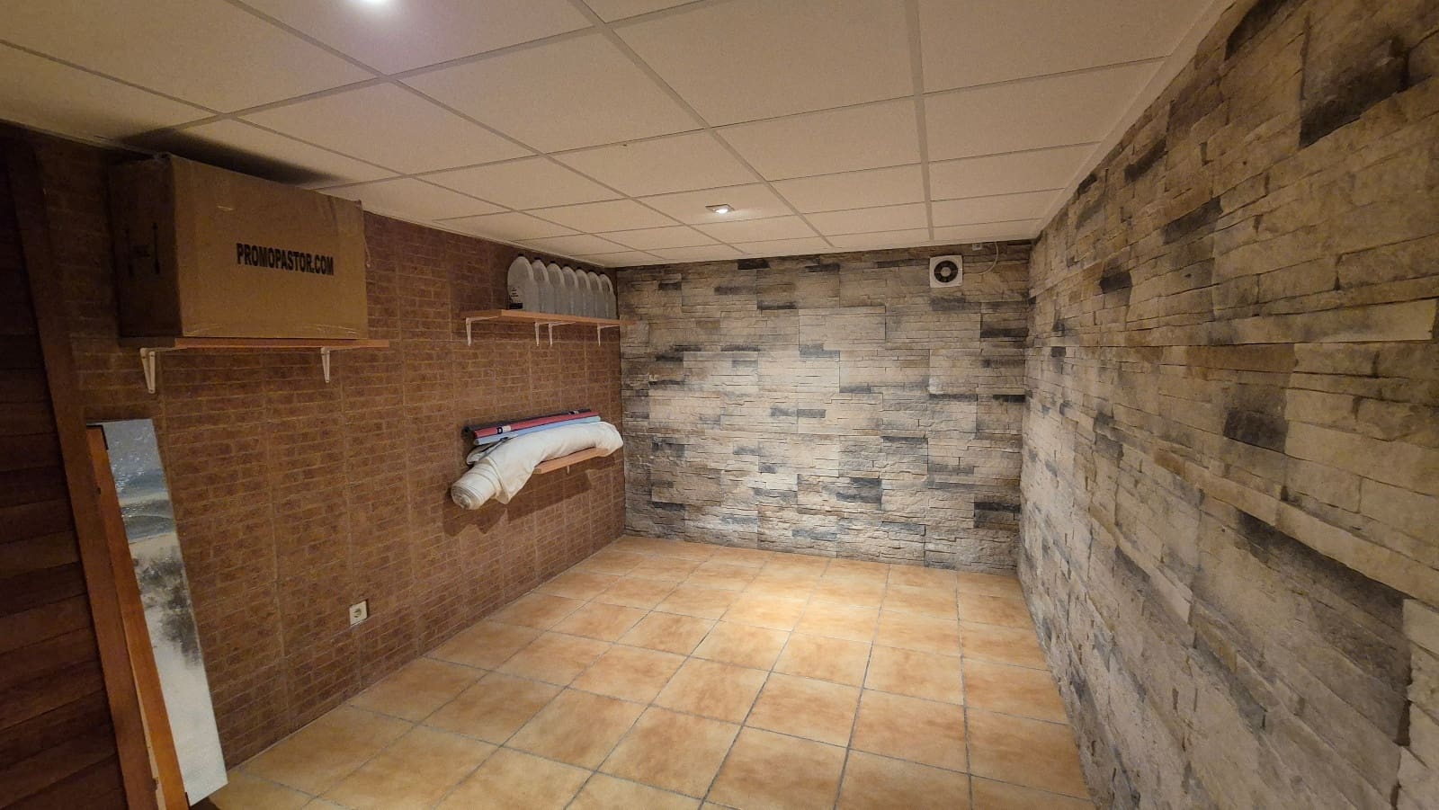 4 soveværelse Villa til salg i Ontinyent med swimmingpool garage - € 575.000 (Ref: 9144208)