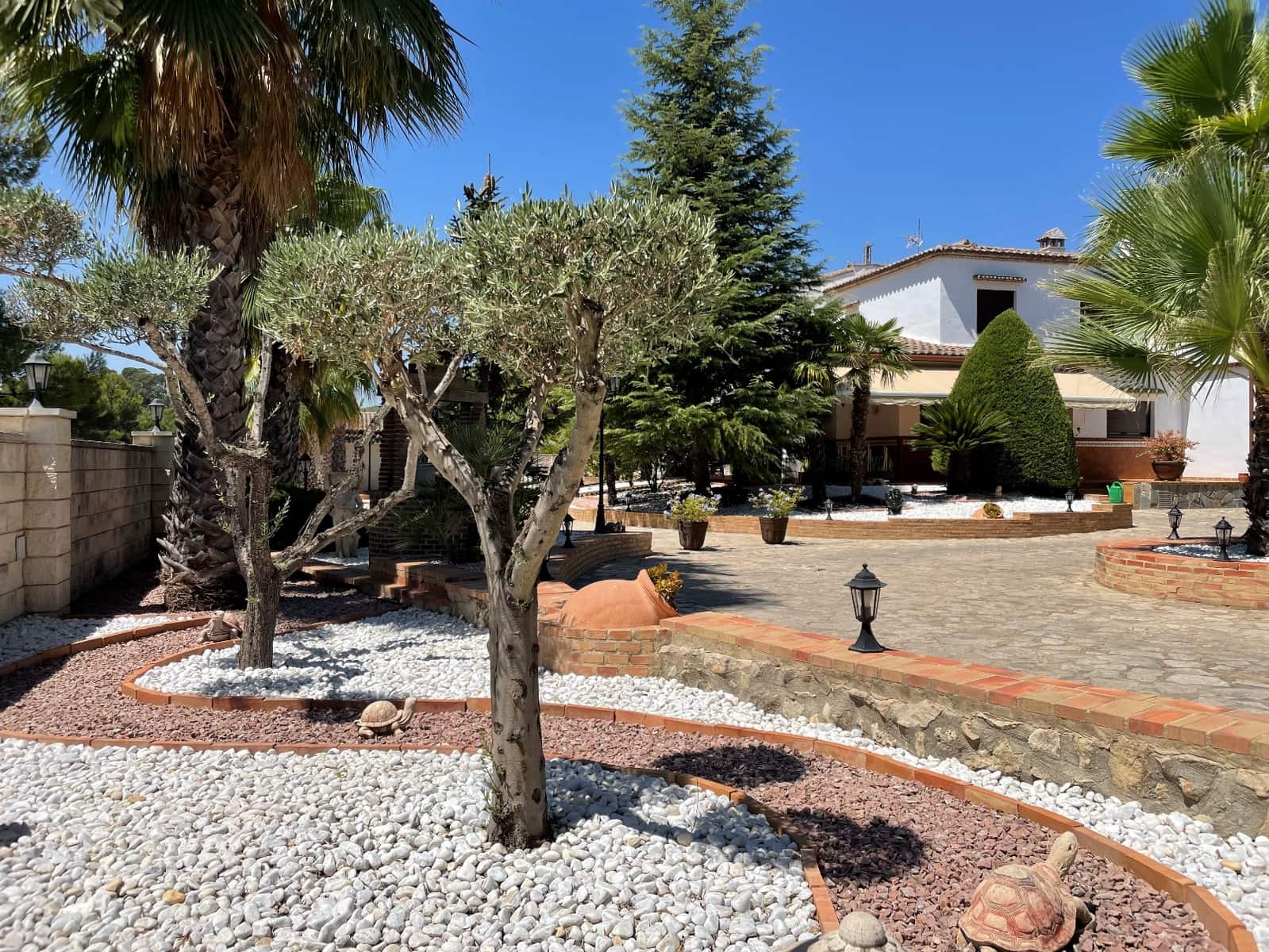 4 soveværelse Villa til salg i Ontinyent med swimmingpool garage - € 575.000 (Ref: 9144208)