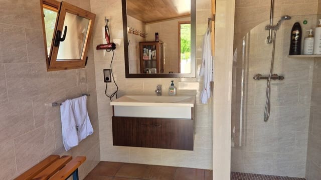 4 soverom Villa til salgs i Ontinyent med svømmebasseng garasje - € 550 000 (Ref: 9144208)
