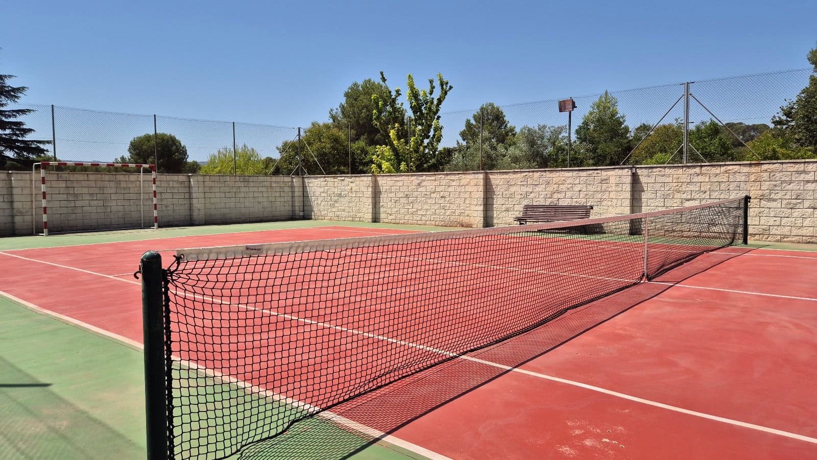 4 bedroom Villa for sale in Ontinyent with pool garage - € 550,000 (Ref: 9144208)