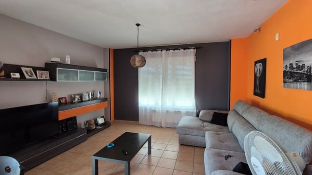 3 bedroom Villa for sale in Ontinyent with pool garage - € 280,000 (Ref: 9159895)