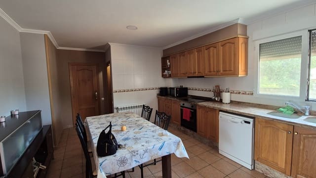 3 bedroom Villa for sale in Ontinyent with pool garage - € 280,000 (Ref: 9159895)