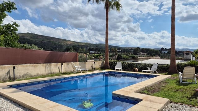 3 soveværelse Villa til salg i Ontinyent med swimmingpool garage - € 328.000 (Ref: 9159895)