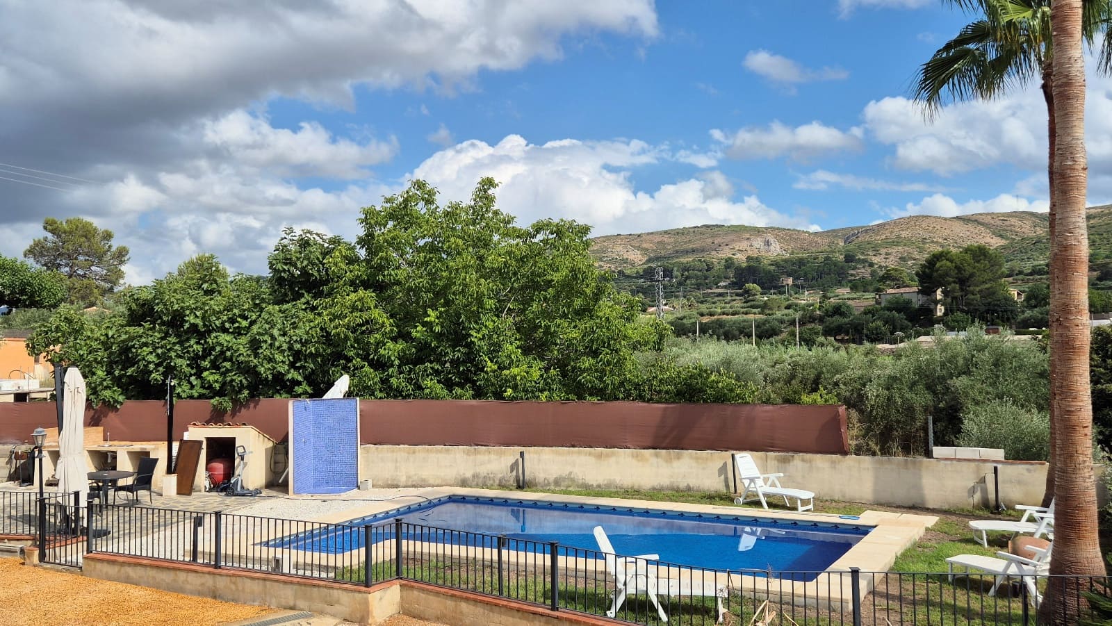 3 bedroom Villa for sale in Ontinyent with pool garage - € 280,000 (Ref: 9159895)