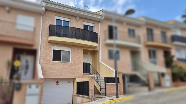 Adosado de 3 habitaciones en Benisoda en venta con garaje - 200.000 € (Ref: 9248376)