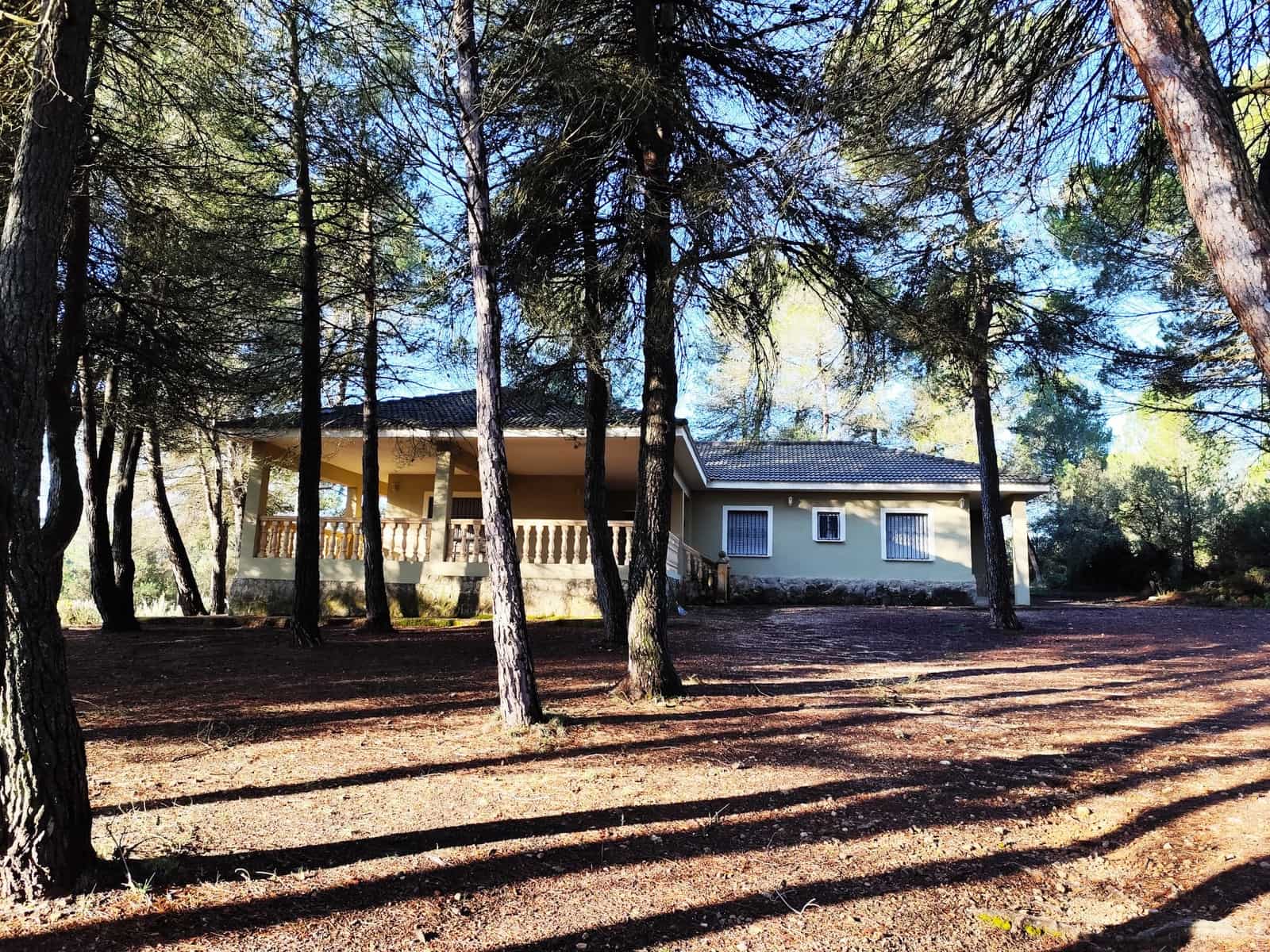 4 chambre Villa/Maison à vendre à Bocairent avec garage - 299 000 € (Ref: 9378257)