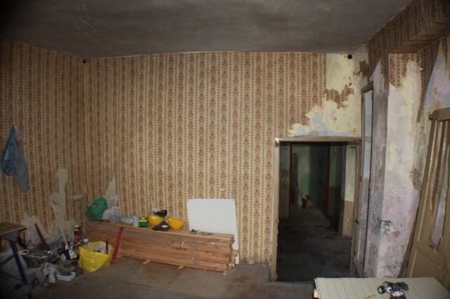 9 slaapkamer Huis te koop in Ontinyent - € 15.000 (Ref: 9441996)