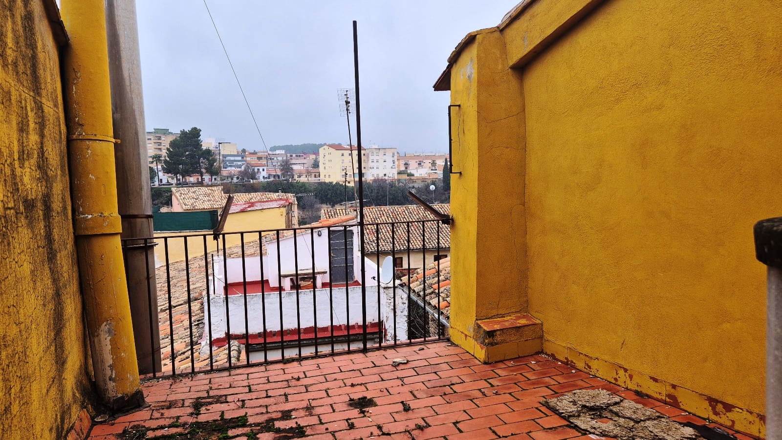 5 sovrum Hus till salu i Ontinyent - 55 000 € (Ref: 9502914)