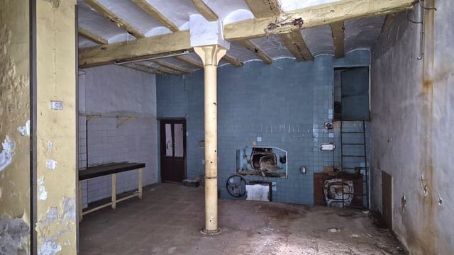 5 soveværelse Byhus til salg i Ontinyent - € 55.000 (Ref: 9502914)