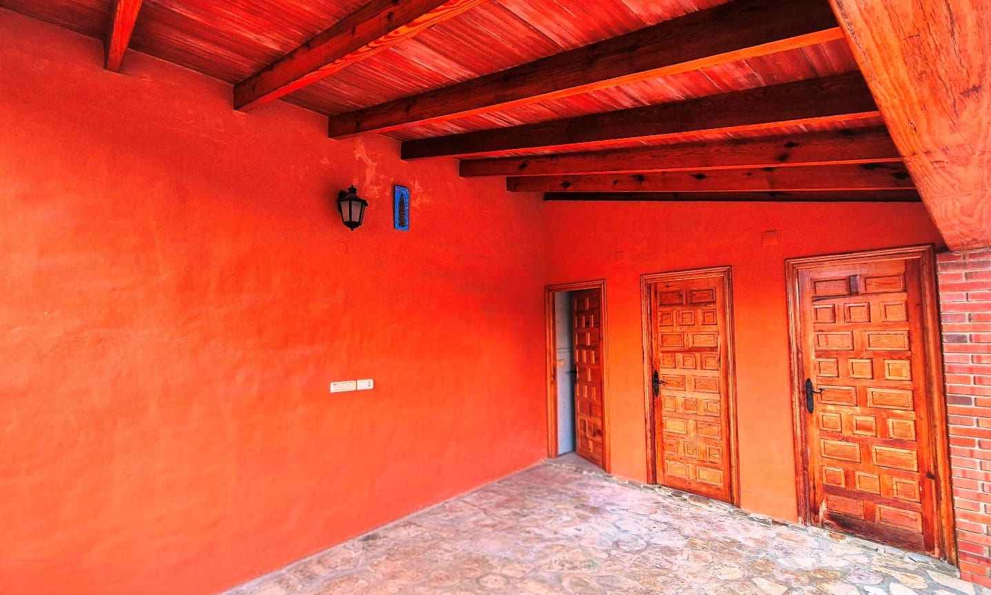 4 makuuhuone Huvila myytävänä paikassa Ontinyent mukana uima-altaan 
autotalli - 430 000 € (Ref: 9576912)