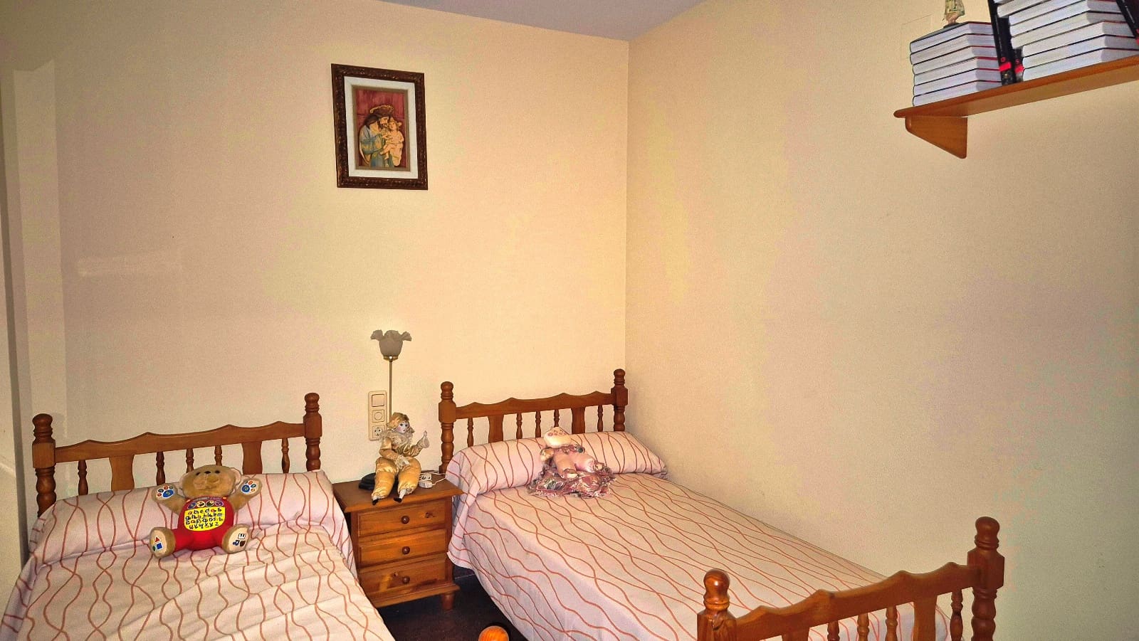 4 makuuhuone Huvila myytävänä paikassa Ontinyent mukana uima-altaan 
autotalli - 430 000 € (Ref: 9576912)