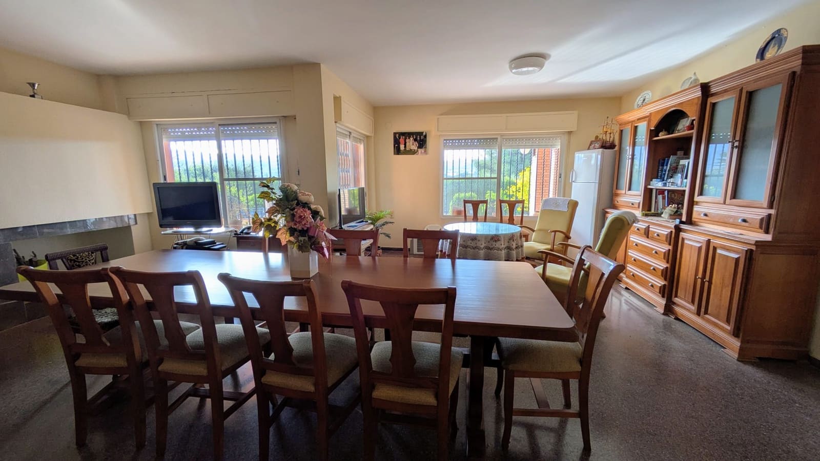 4 makuuhuone Huvila myytävänä paikassa Ontinyent mukana uima-altaan 
autotalli - 430 000 € (Ref: 9576912)