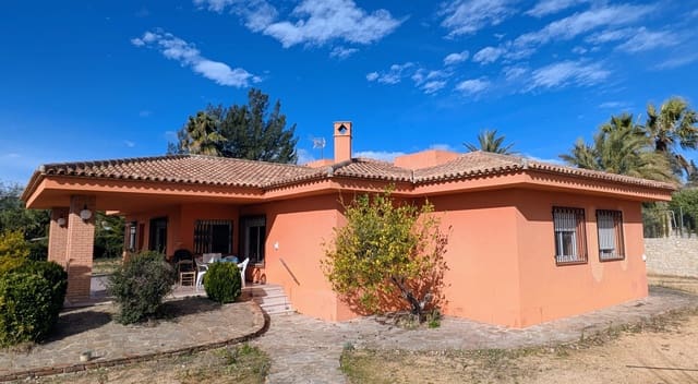 4 makuuhuone Huvila myytävänä paikassa Ontinyent mukana uima-altaan 
autotalli - 430 000 € (Ref: 9576912)