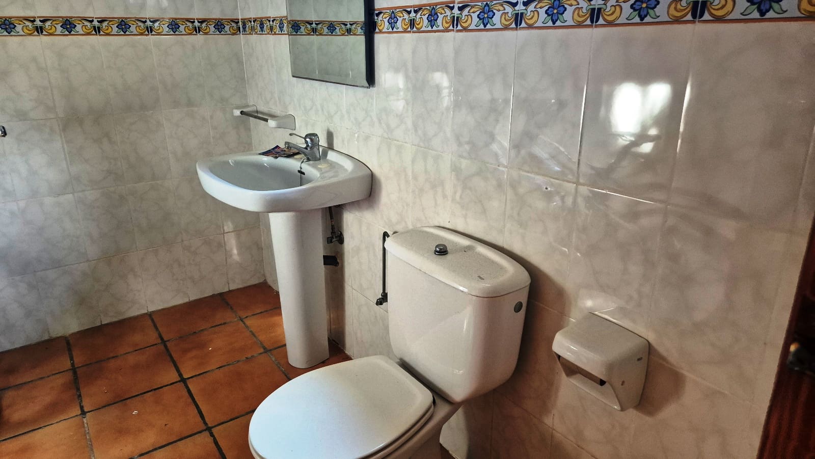 3 makuuhuone Huvila myytävänä paikassa Ontinyent mukana uima-altaan 
autotalli - 210 000 € (Ref: 9578038)