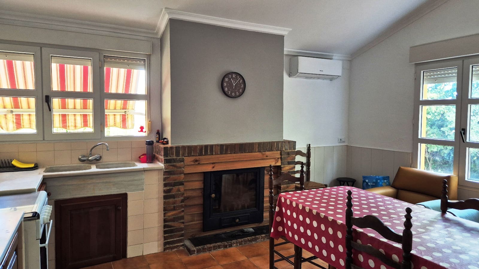 3 makuuhuone Huvila myytävänä paikassa Ontinyent mukana uima-altaan 
autotalli - 210 000 € (Ref: 9578038)