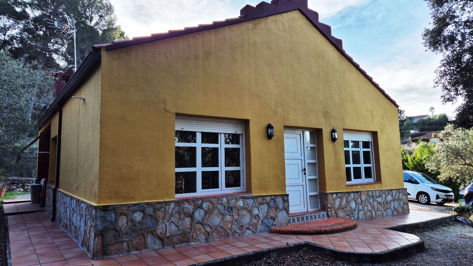 3 makuuhuone Huvila myytävänä paikassa Ontinyent mukana uima-altaan 
autotalli - 210 000 € (Ref: 9578038)