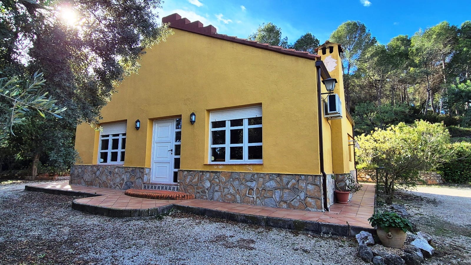 3 makuuhuone Huvila myytävänä paikassa Ontinyent mukana uima-altaan 
autotalli - 210 000 € (Ref: 9578038)