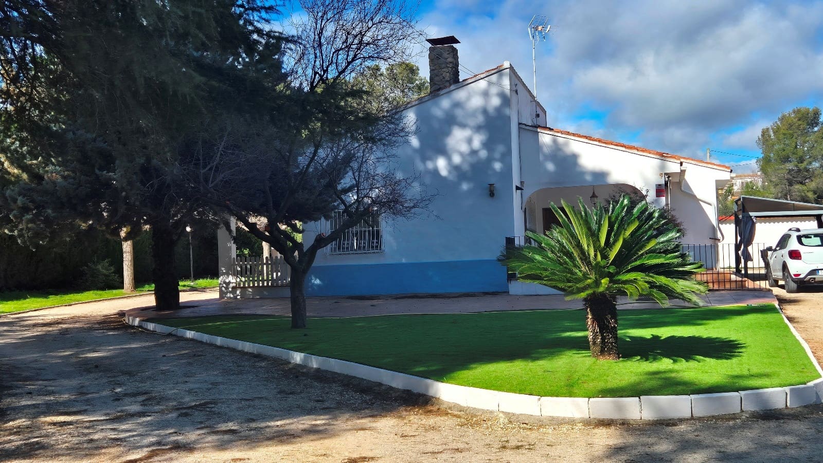 3 slaapkamer Villa te koop in Ontinyent met zwembad garage - € 270.000 (Ref: 9603670)