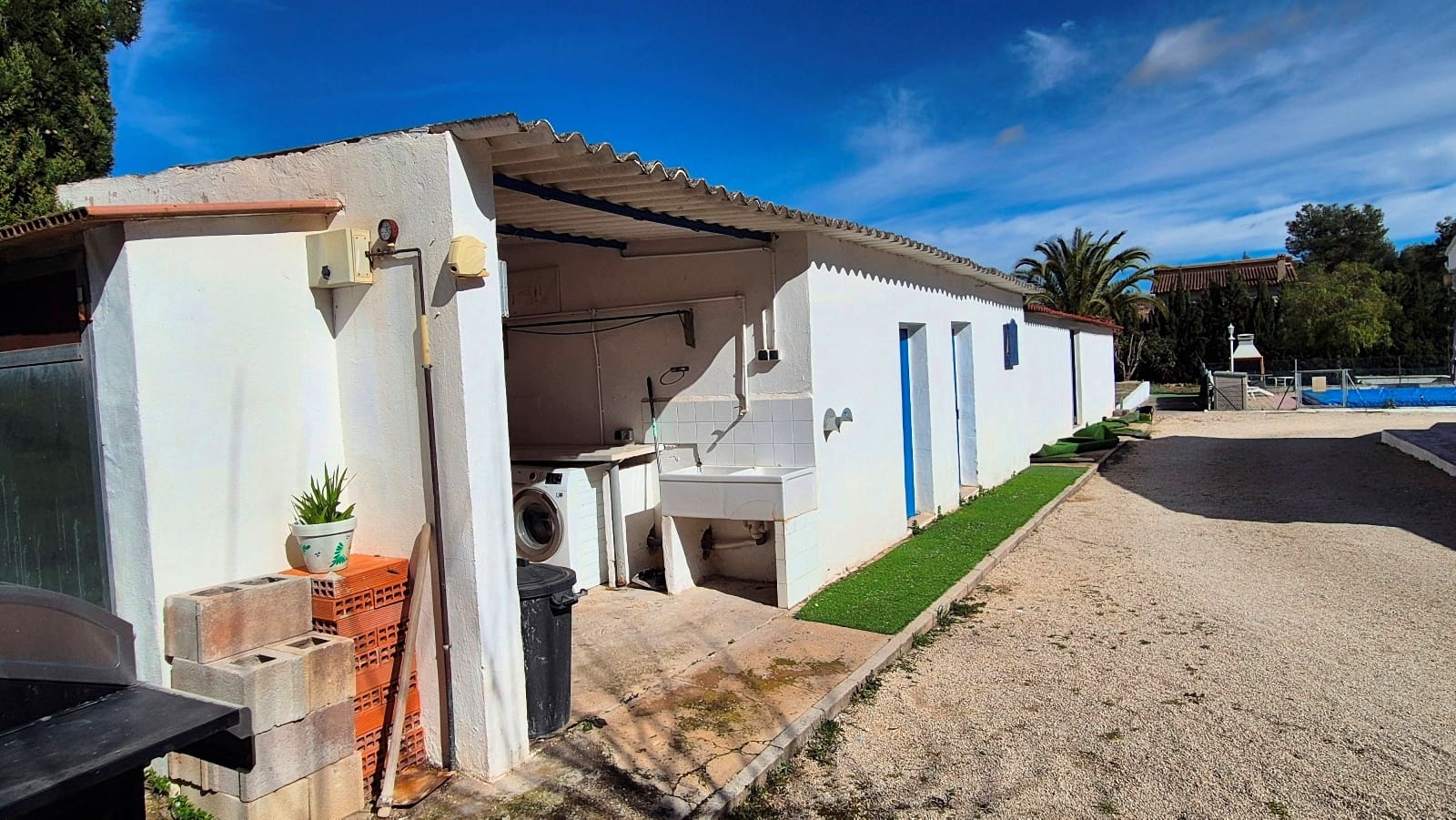 3 slaapkamer Villa te koop in Ontinyent met zwembad garage - € 270.000 (Ref: 9603670)