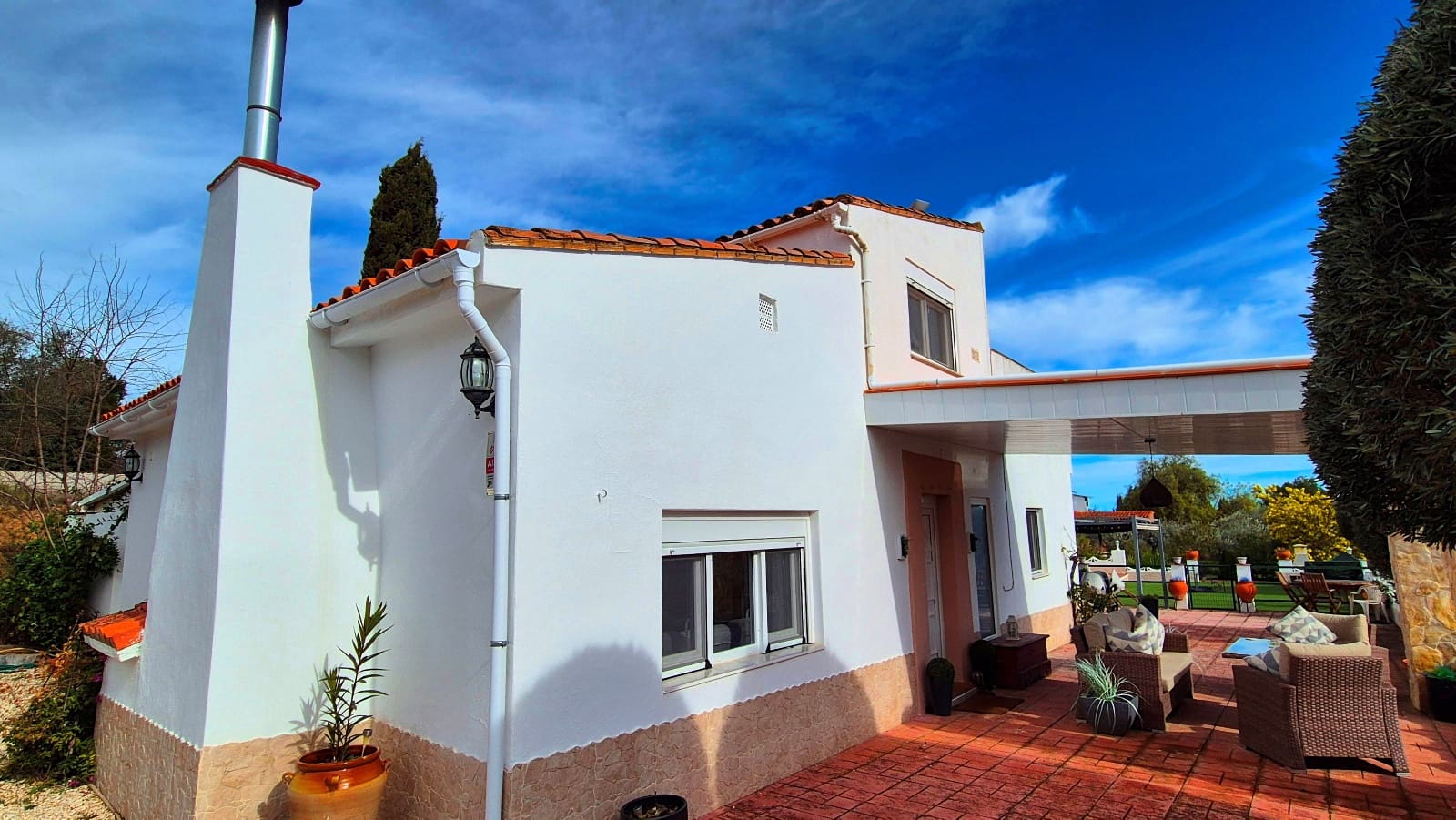 4 makuuhuone Huvila myytävänä paikassa Ontinyent mukana uima-altaan 
autotalli - 260 000 € (Ref: 9606322)